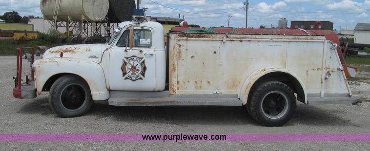 image for item I8995 1954 Chevrolet 6400 fire truck