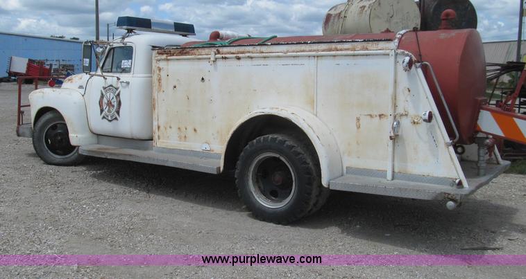 image for item I8995 1954 Chevrolet 6400 fire truck