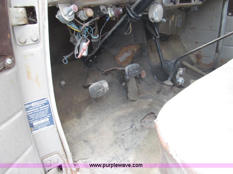 image for item I8995 1954 Chevrolet 6400 fire truck