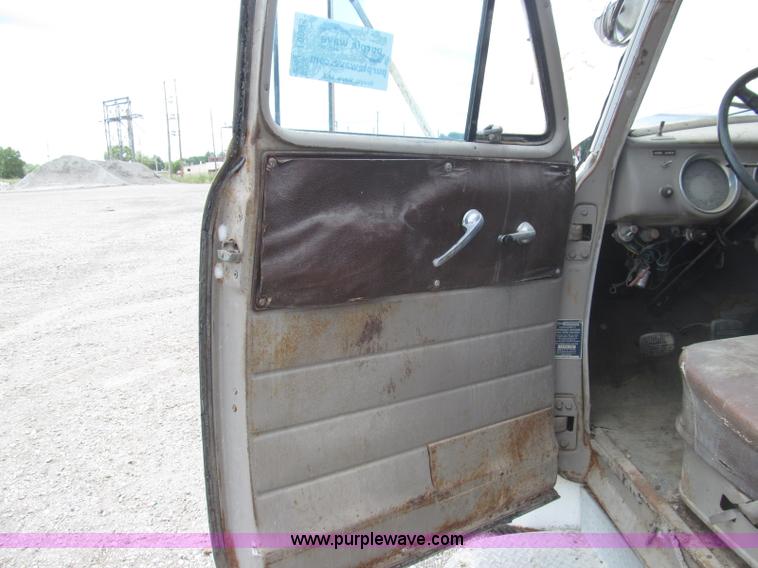 image for item I8995 1954 Chevrolet 6400 fire truck