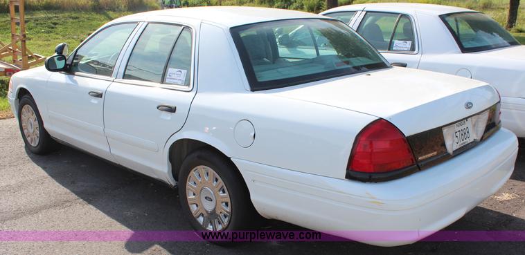 image for item J2001 2004 Ford Crown Victoria Police Interceptor