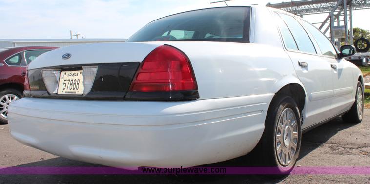 image for item J2001 2004 Ford Crown Victoria Police Interceptor