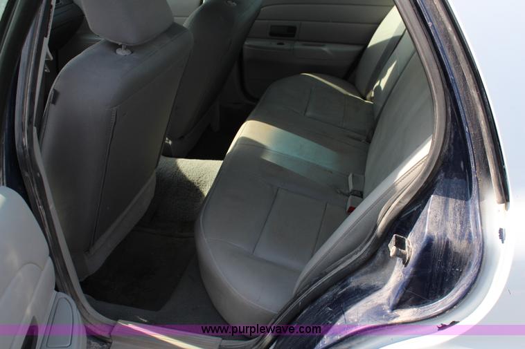 image for item J2001 2004 Ford Crown Victoria Police Interceptor