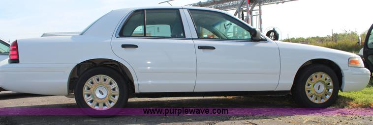 image for item J2002 2004 Ford Crown Victoria Police Interceptor