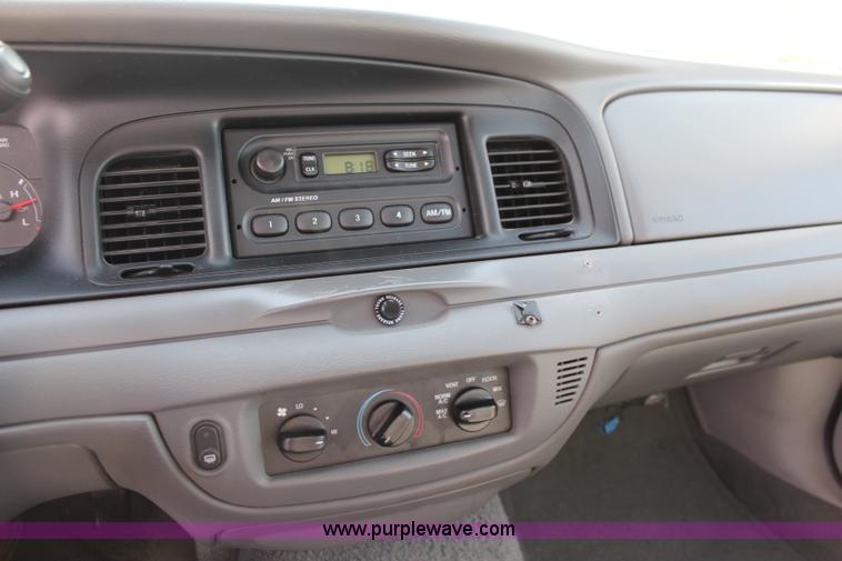 image for item J2002 2004 Ford Crown Victoria Police Interceptor