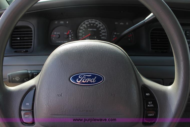 image for item J2002 2004 Ford Crown Victoria Police Interceptor