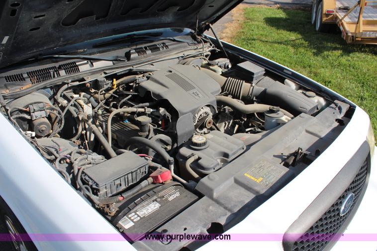 image for item J2002 2004 Ford Crown Victoria Police Interceptor