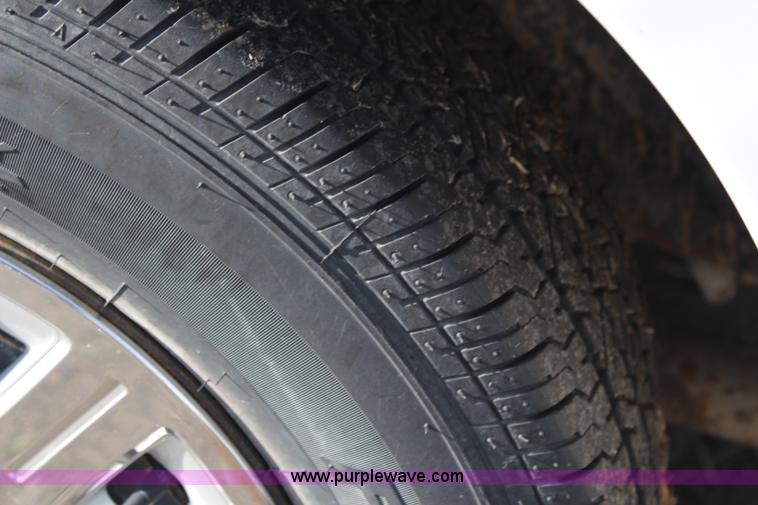 image for item J2002 2004 Ford Crown Victoria Police Interceptor