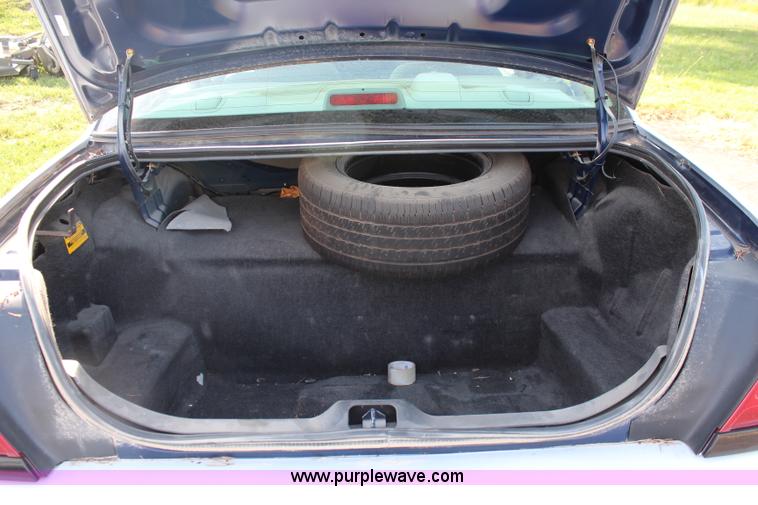 image for item J2002 2004 Ford Crown Victoria Police Interceptor