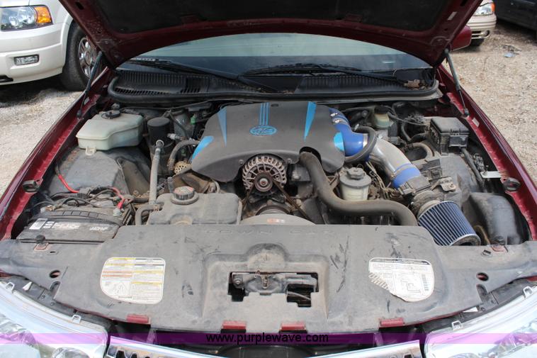 image for item J2117 1998 Lincoln Town Car Cartier