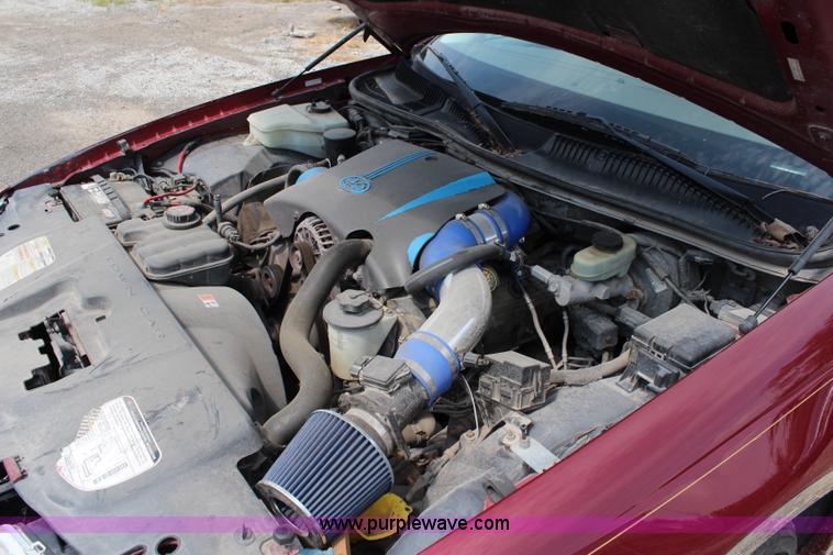 image for item J2117 1998 Lincoln Town Car Cartier