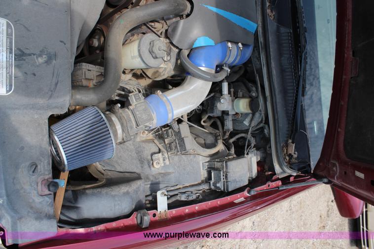 image for item J2117 1998 Lincoln Town Car Cartier