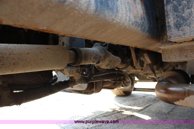 image for item J2243 1986 Ford LT9000 dump truck