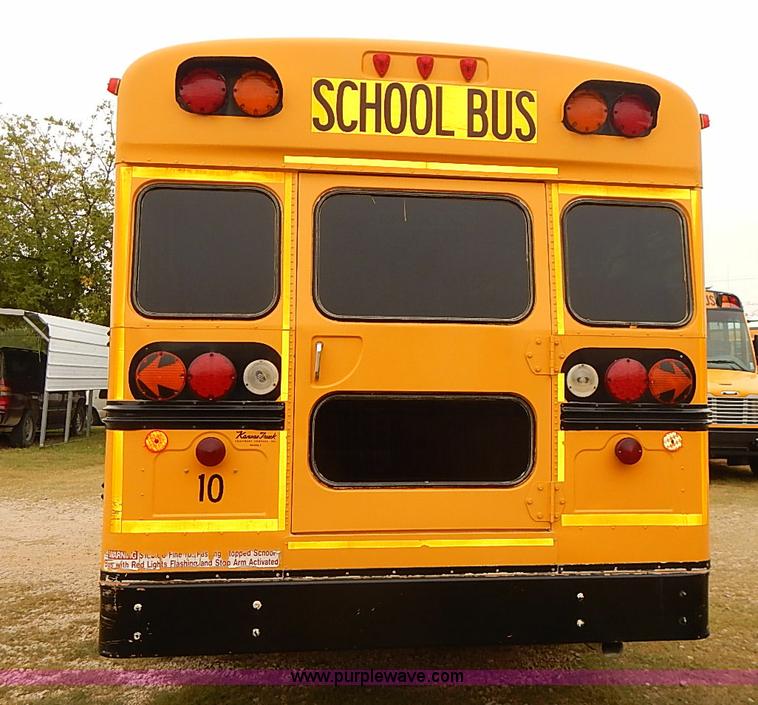 image for item J3056 2004 Ford 801 school bus