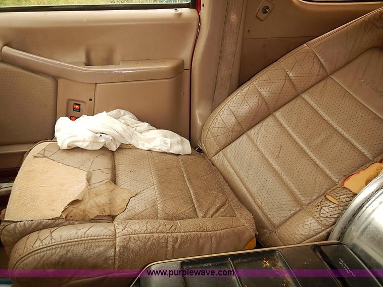 image for item J3078 1994 Ford Aerostar van