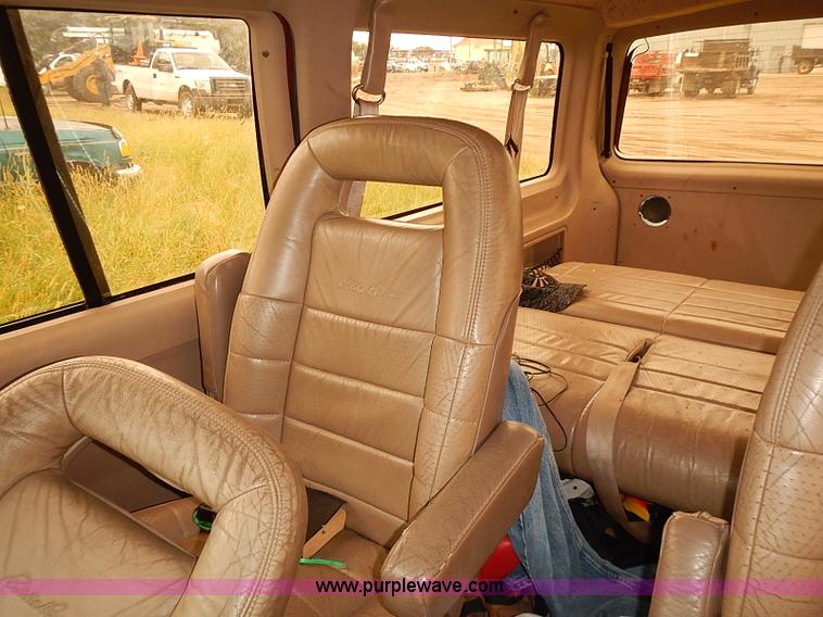 image for item J3078 1994 Ford Aerostar van