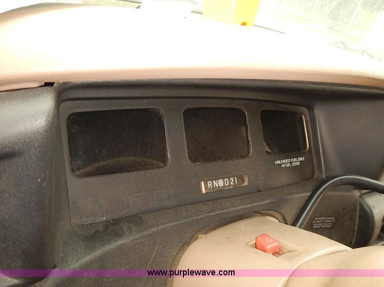 image for item J3078 1994 Ford Aerostar van