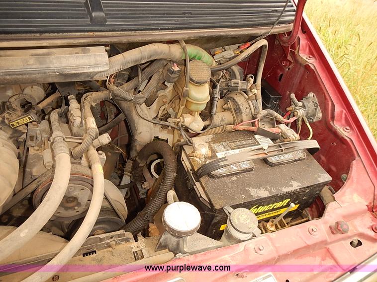 image for item J3078 1994 Ford Aerostar van