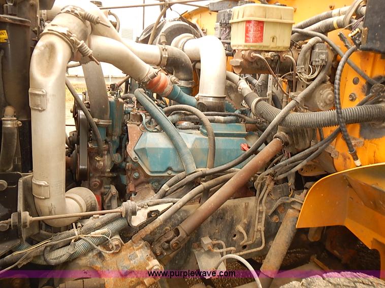 image for item J3086 1995 International 3800 school bus