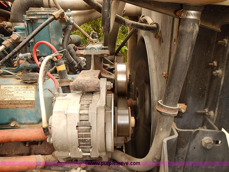 image for item J3086 1995 International 3800 school bus