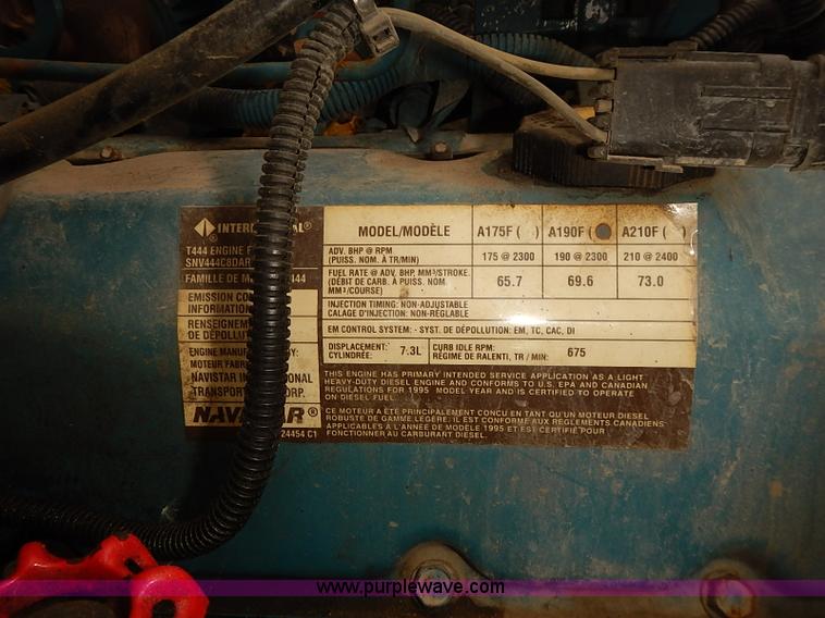 image for item J3086 1995 International 3800 school bus