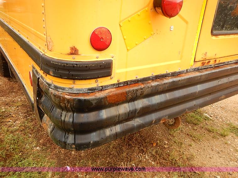 image for item J3086 1995 International 3800 school bus