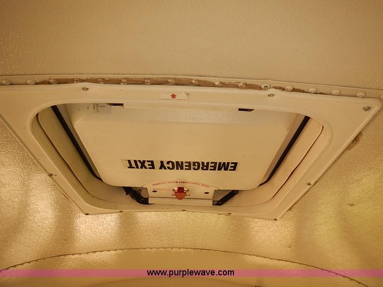 image for item J3086 1995 International 3800 school bus