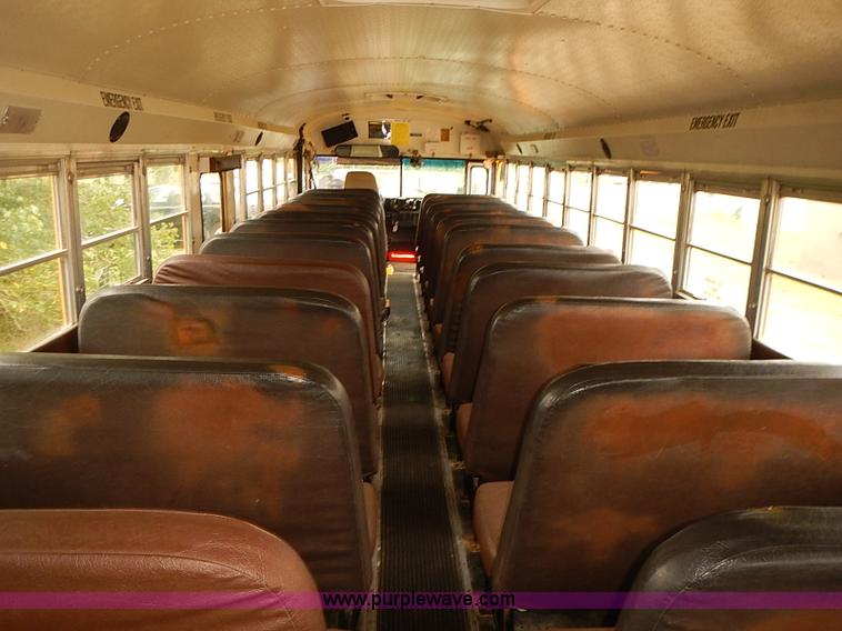 image for item J3086 1995 International 3800 school bus
