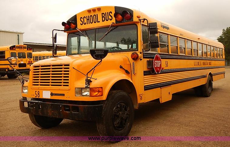 image for item J3087 1994 International 3800 school bus
