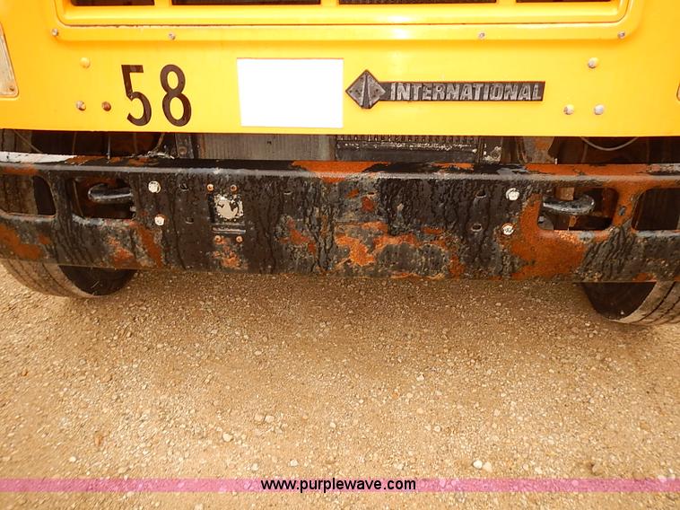 image for item J3087 1994 International 3800 school bus