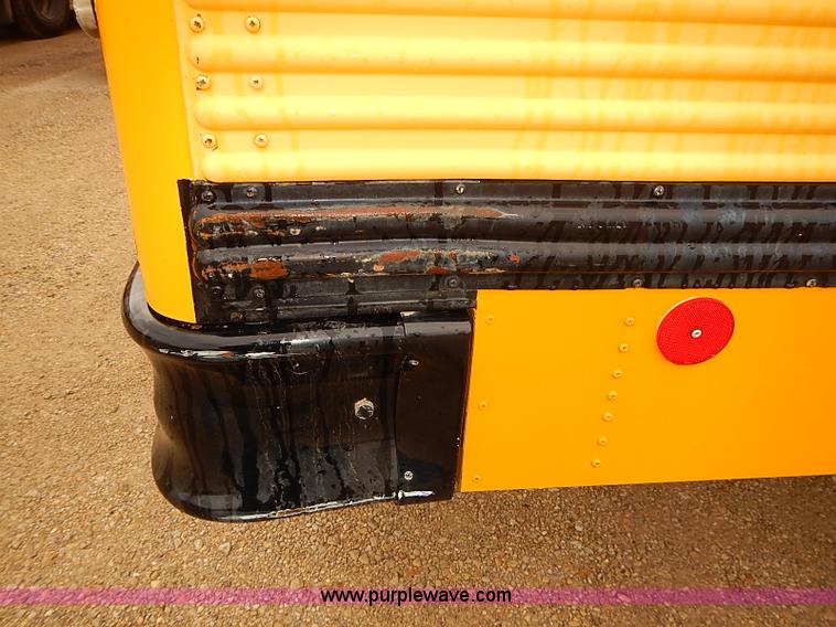 image for item J3087 1994 International 3800 school bus