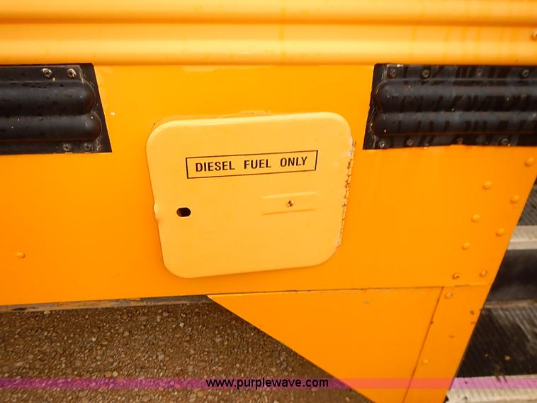 image for item J3087 1994 International 3800 school bus