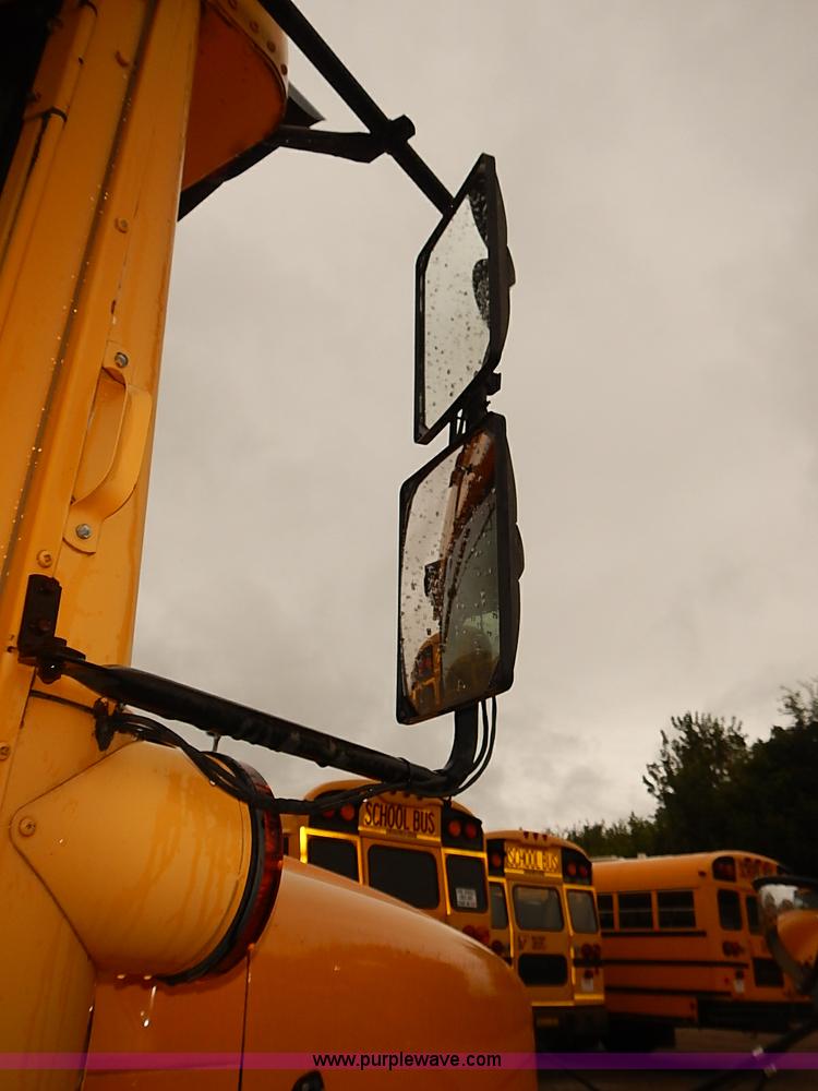 image for item J3087 1994 International 3800 school bus