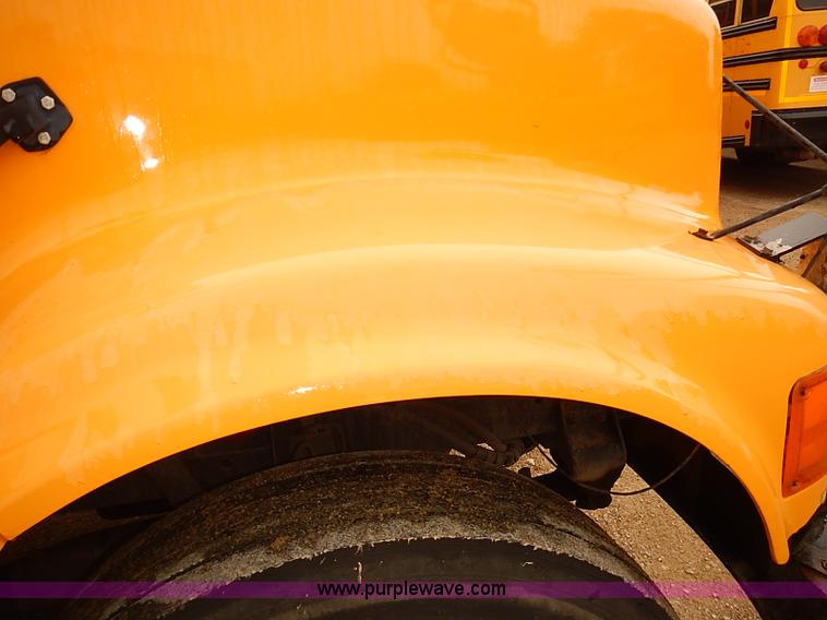 image for item J3087 1994 International 3800 school bus