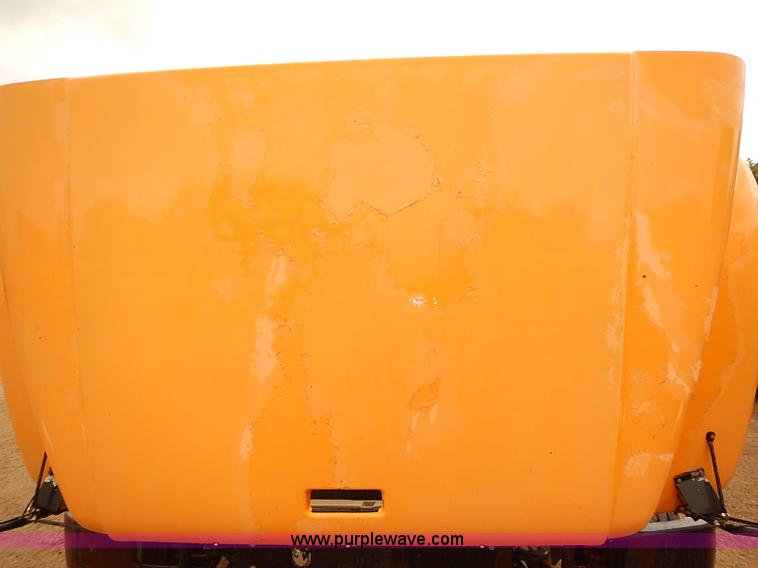 image for item J3087 1994 International 3800 school bus