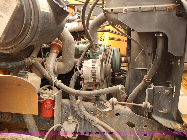 image for item J3087 1994 International 3800 school bus