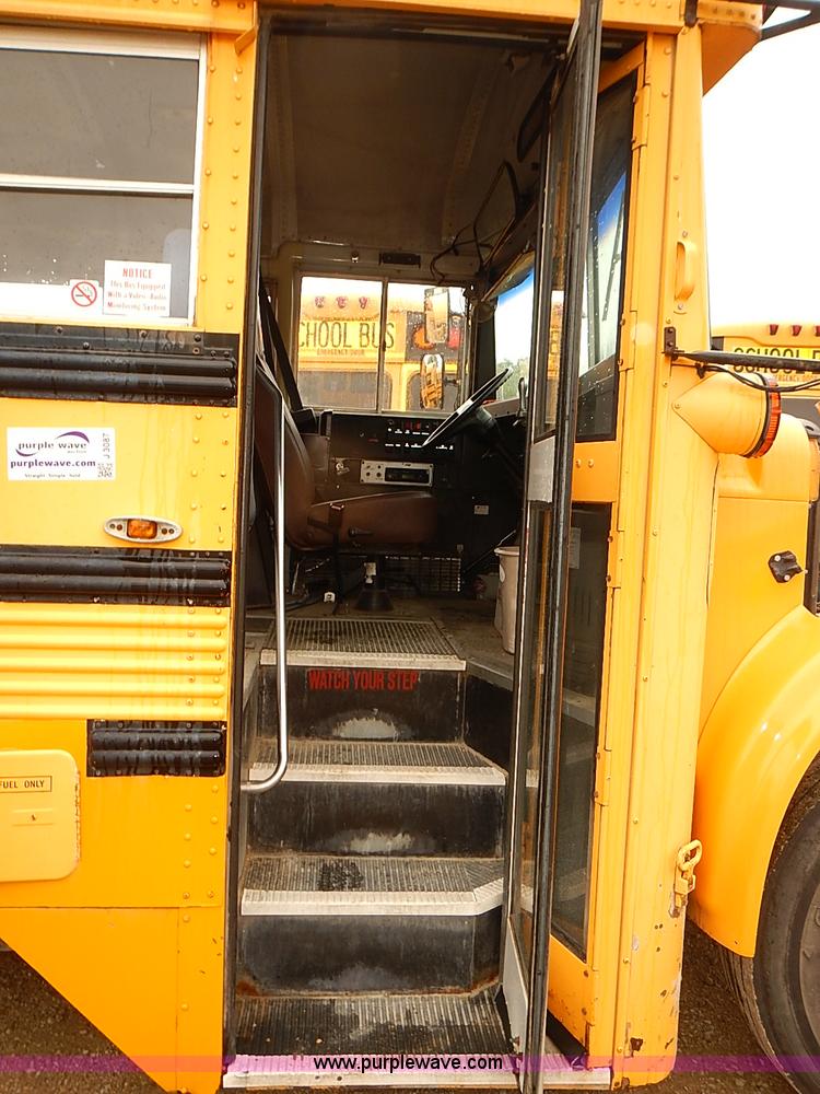 image for item J3087 1994 International 3800 school bus