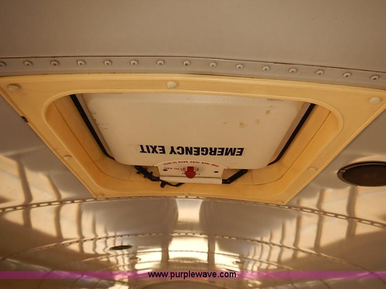 image for item J3087 1994 International 3800 school bus