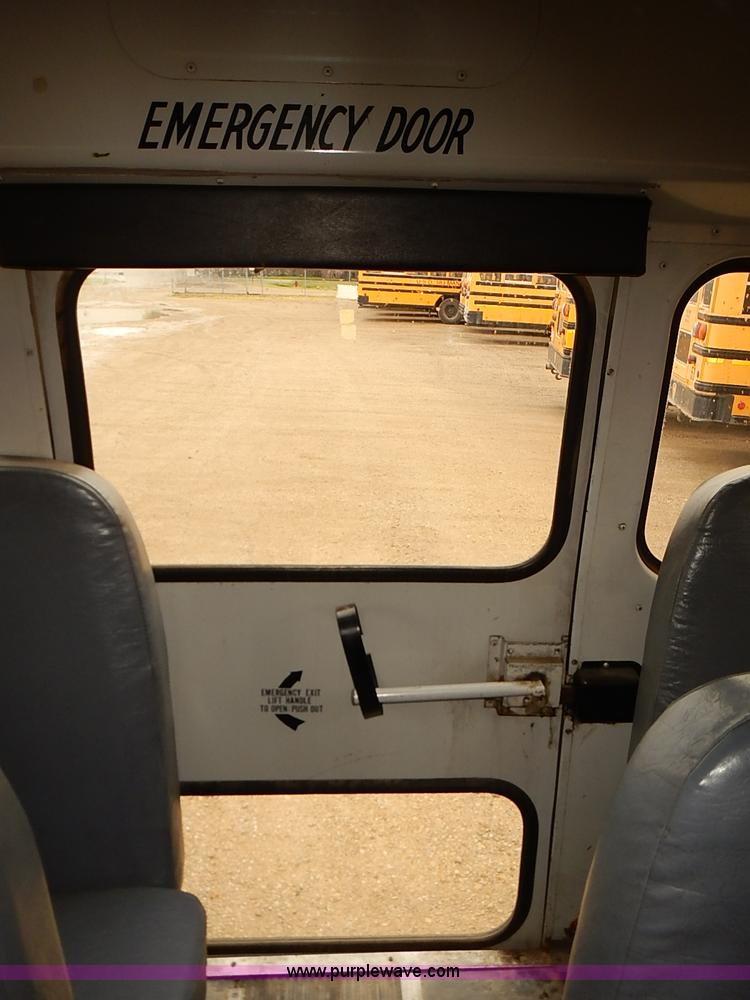 image for item J3087 1994 International 3800 school bus