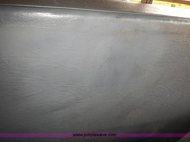 image for item J3087 1994 International 3800 school bus