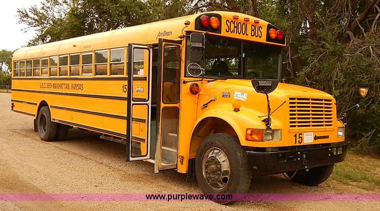 image for item J3088 1997 International 3800 school bus