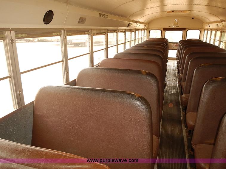 image for item J3088 1997 International 3800 school bus