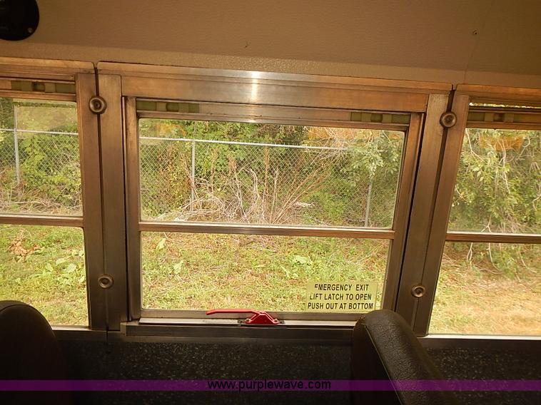 image for item J3088 1997 International 3800 school bus