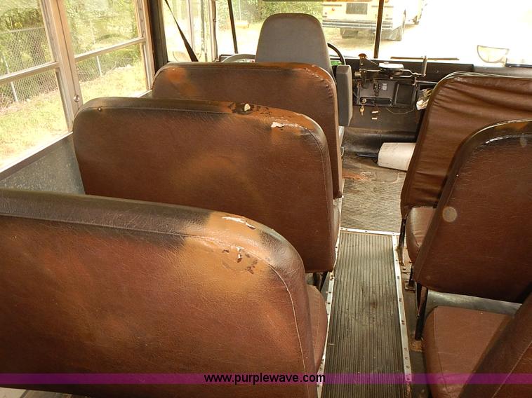 image for item J3088 1997 International 3800 school bus