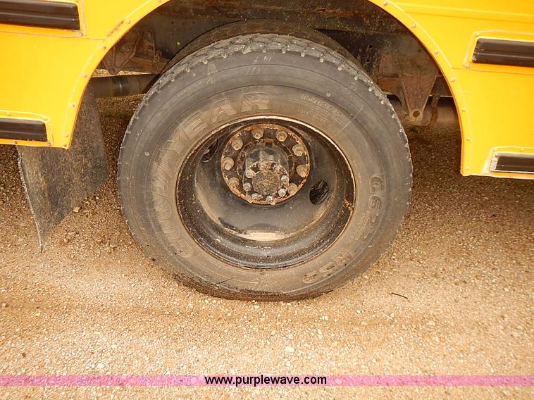 image for item J3088 1997 International 3800 school bus