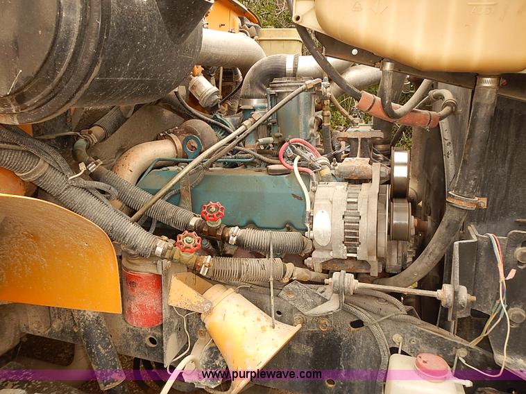 image for item J3088 1997 International 3800 school bus