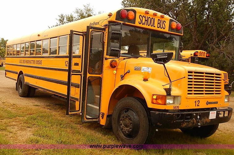 image for item J3089 1997 International 3800 school bus
