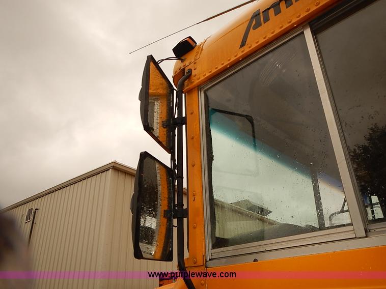 image for item J3089 1997 International 3800 school bus