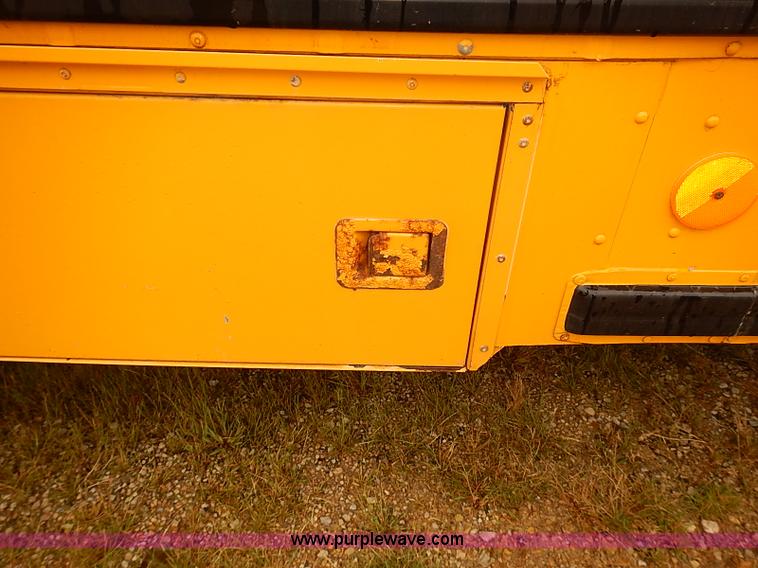 image for item J3089 1997 International 3800 school bus