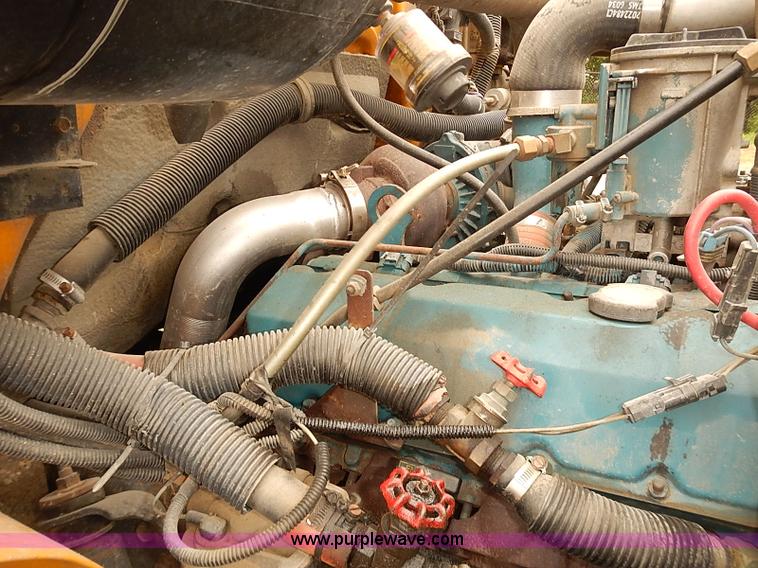 image for item J3089 1997 International 3800 school bus